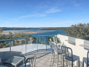 16 Crystal Waters, Sunshine Coast
